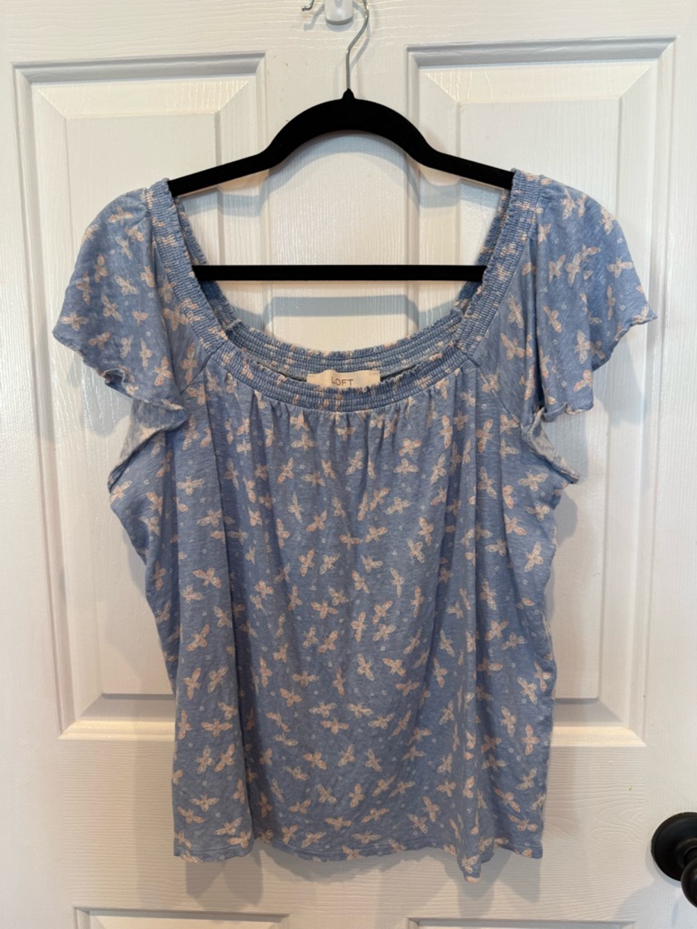 LOFT Blue Scoop Neck Flutter Sleeve Top with White Print